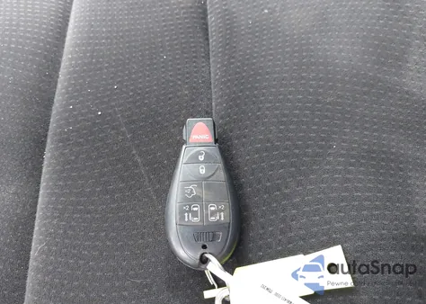 2013 Dodge Grand Caravan Sxt z USA, uszkodzony, nr VIN 2C4RDGCG1DR583008